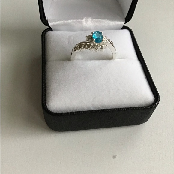 Beautiful ring! - Picture 4 of 4